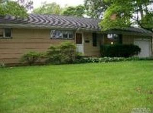 1642 Sycamore Ave, North Merrick, NY 11566