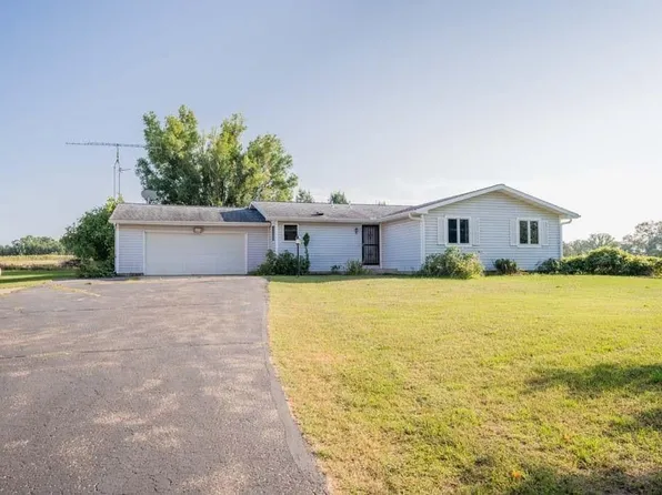 2475 East Spruce Road, Eleva, WI 54738