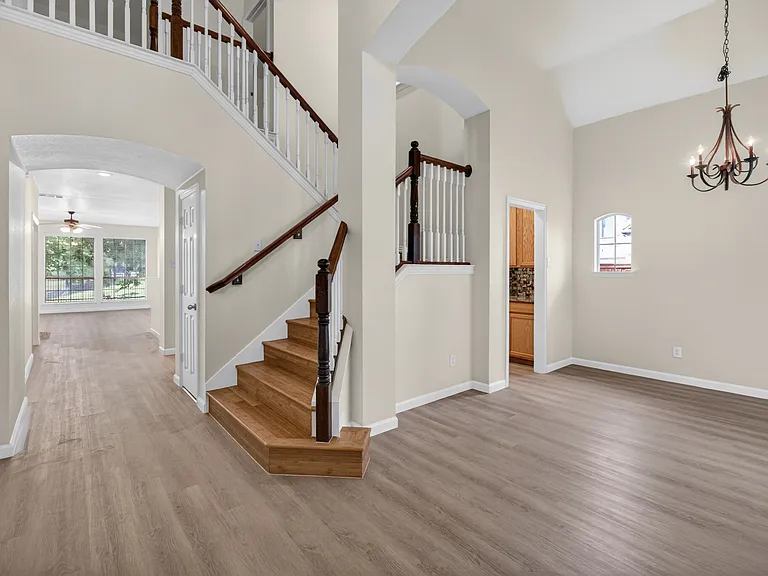 2616 Cove Dr — Photo 5