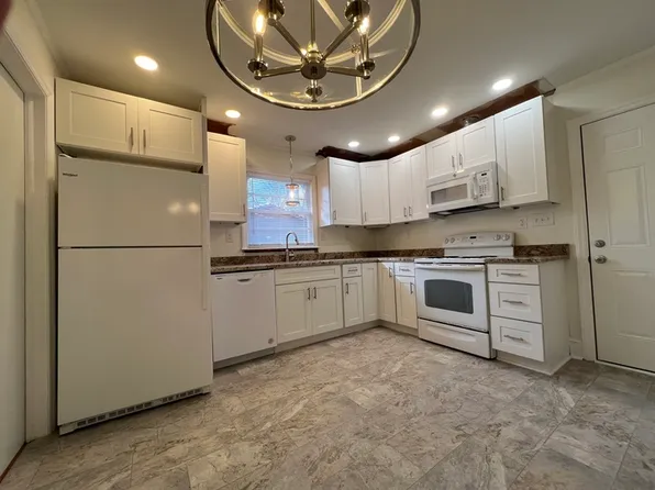 1920 Eastway Dr, Charlotte, NC 28205