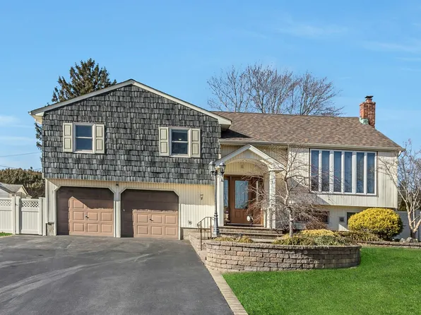 52 Harvest Lane, Commack, NY 11725