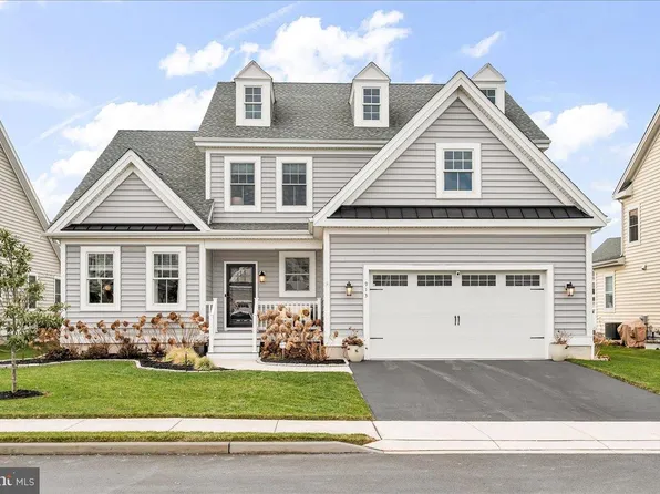 913 Reynolds St, Delaware City, DE 19706