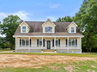 595 Delk Rd, Seminary, MS 39479