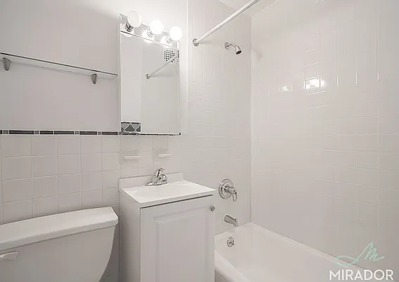 Rented by Mirador Real Estate | media 25