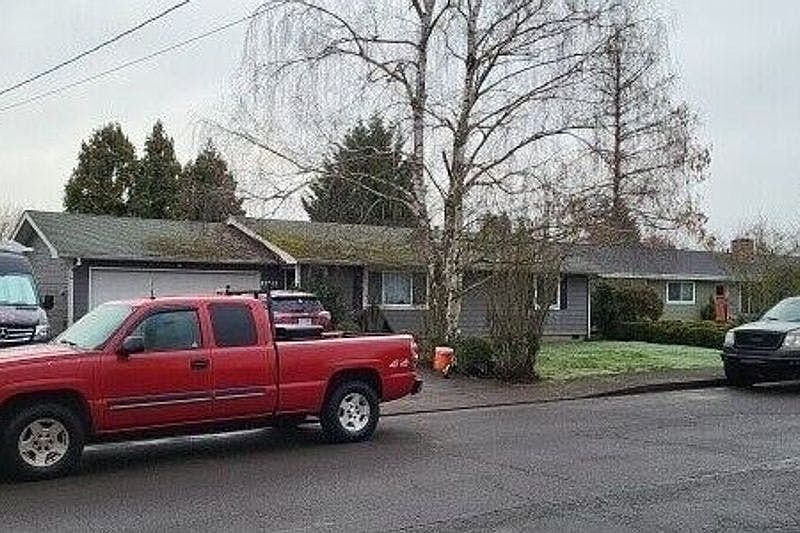 1st image of 4334 5th St