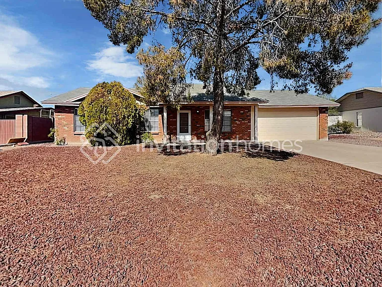 6526 E Jensen St — Photo 1
