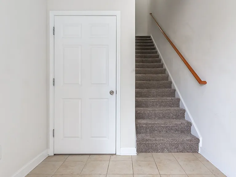 2954B Yancey Way — Photo 2