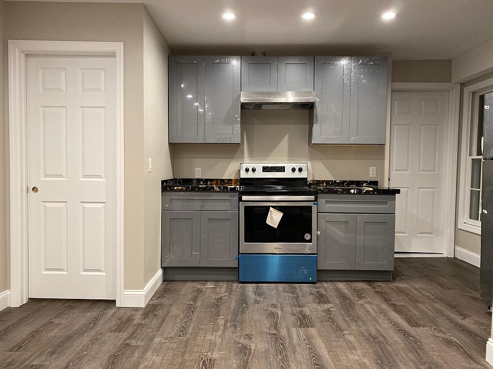 1st image of 1952 Commerce St Unit 1