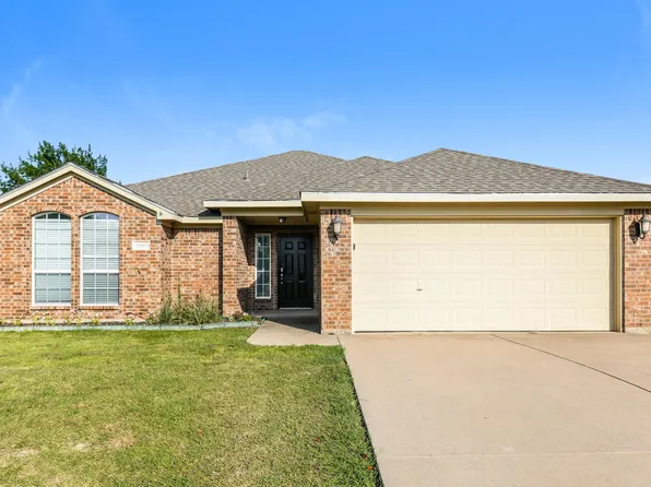 1007 Winepress Rd, Burleson, TX 76028
