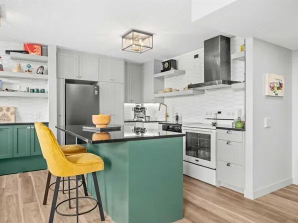 1202 S 13th Ave SW #704, Calgary, AB T3C 0T1