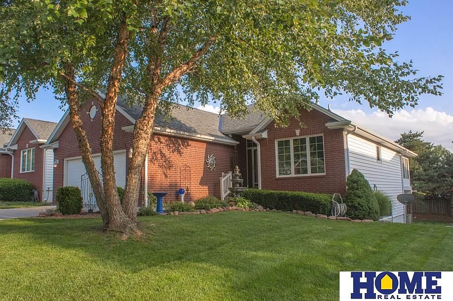 1st image of 3723 Savannah Cir