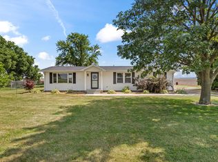 95 E County Road 1550 N, Ivesdale, IL 61851