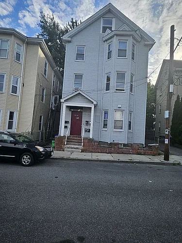 6 Ashley St #2 Photo 1