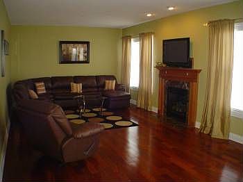 3rd image of 8528 Creek Ct