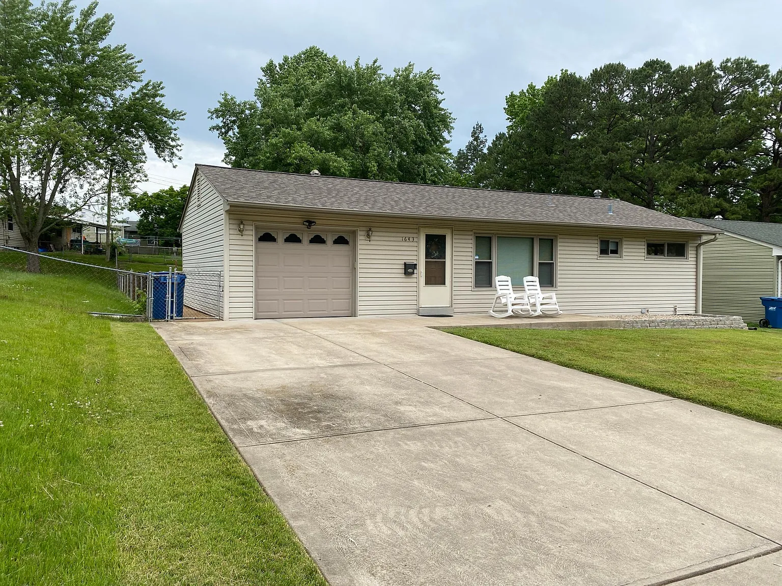 1643 Maldon Ln photo 1