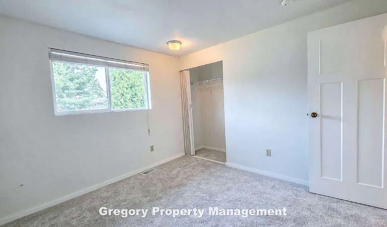 3532 111th Pl SE — Photo 25