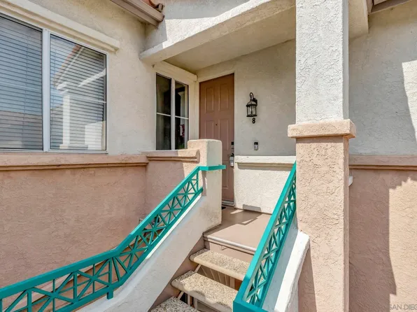 11402 Via Rancho San Diego #8-EL, El Cajon, CA 92019