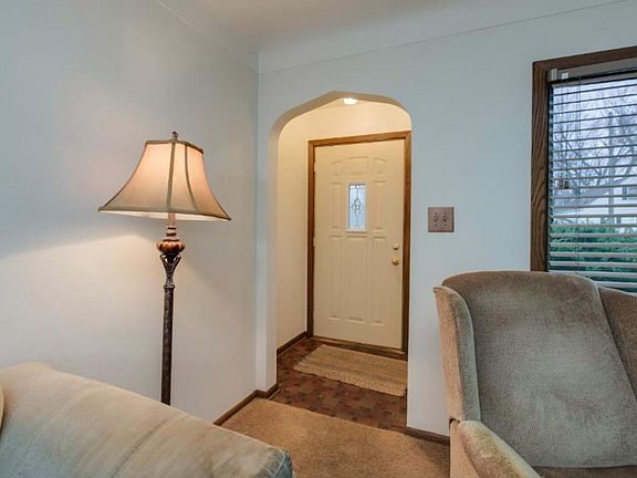 2nd image of 255 Roeller Ave