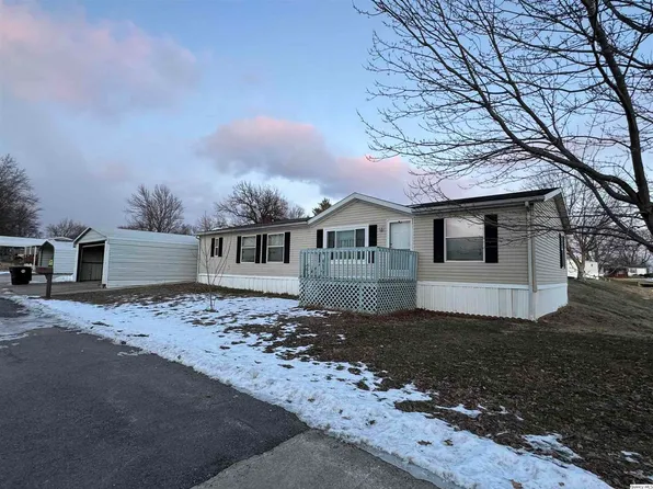 5002 W Paradise Ln, Quincy, IL 62305