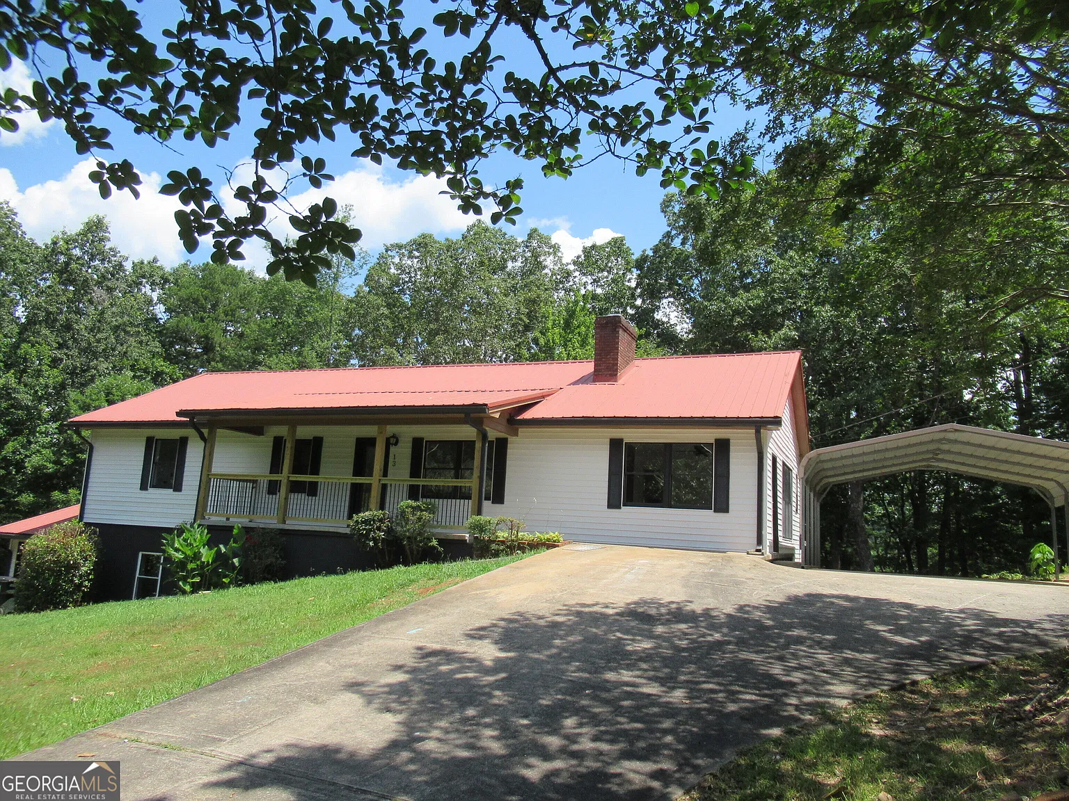 4 bed, 3.0 bath, 3634 sqft, $2,300 — Photo 3