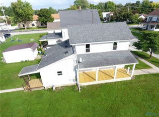 212 E Yeasting St, Gibsonburg, OH 43431