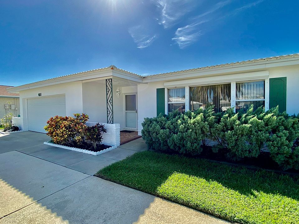 1st image of 411 Carmine Dr