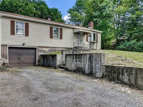 3rd image of 21 Woodland Dr