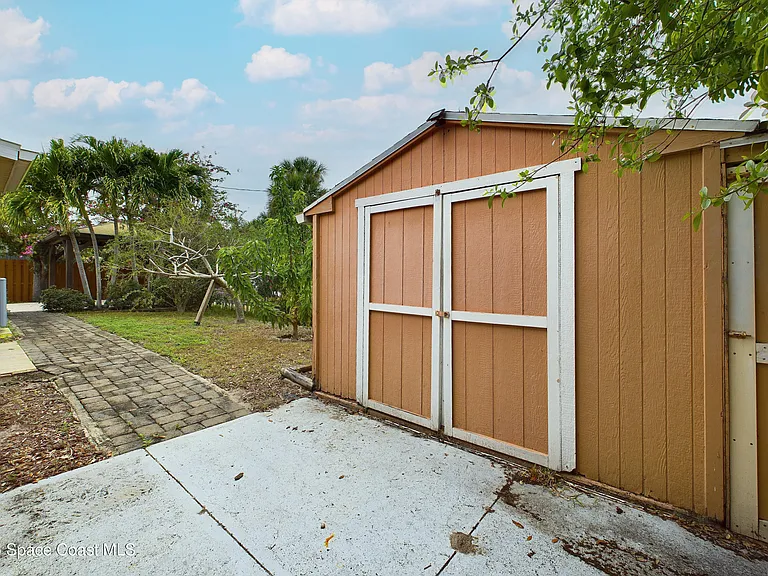 1202 Yacht Club Blvd — Photo 27