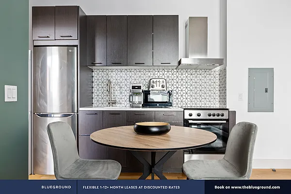 Rented by The Blueground | media 3