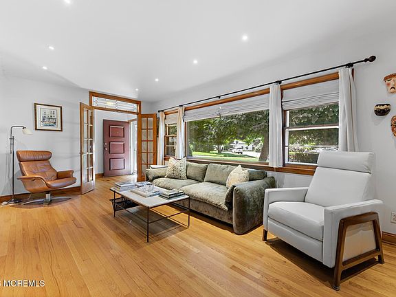 5th image of 38 Winfield Drive