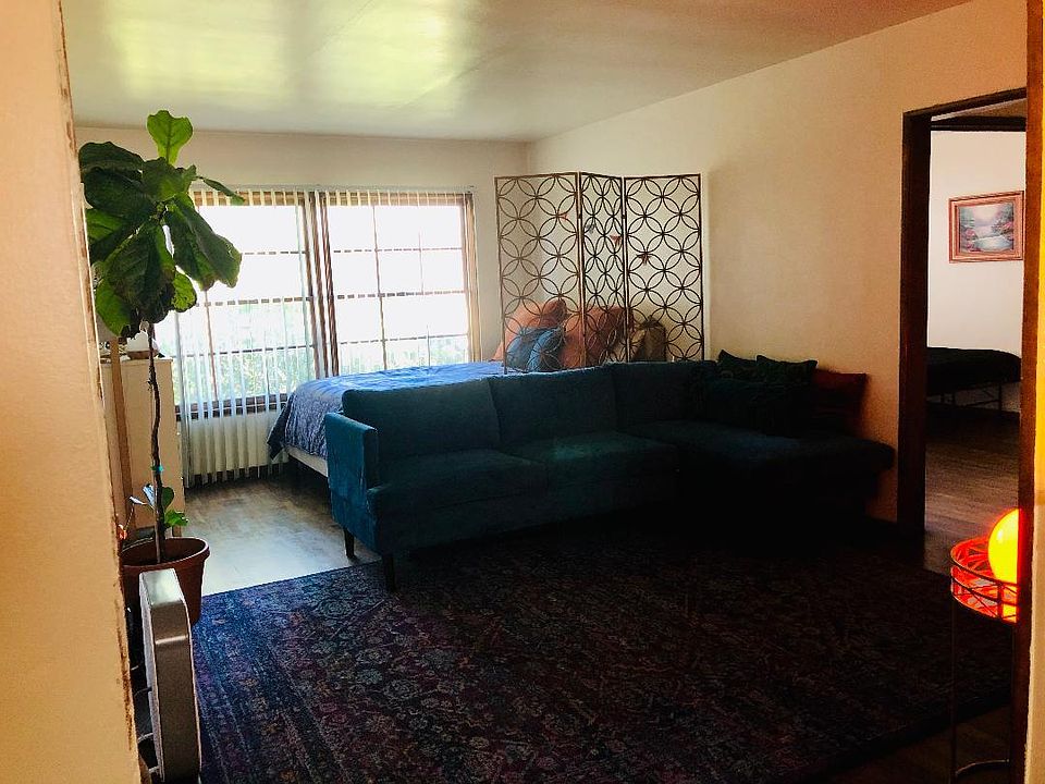 1st image of 5744 Whitsett Ave #5