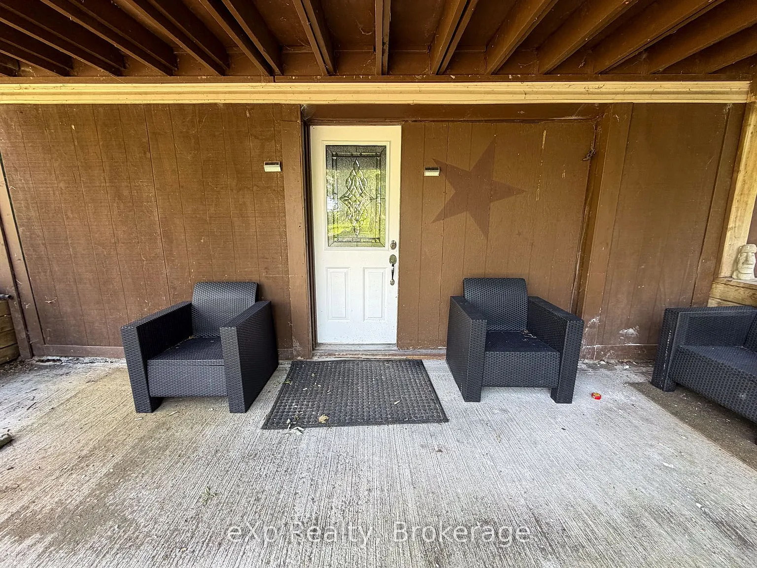 2 bed, $1,900 — Photo 2