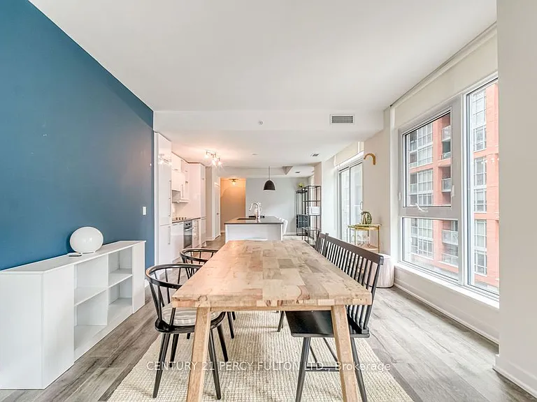 30 Nelson St #323 — Photo 15