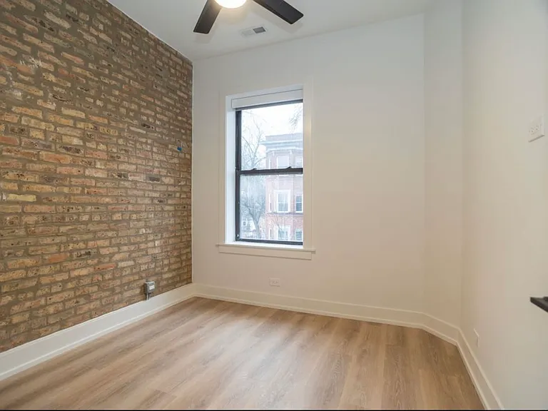 2254 N Sawyer Ave #1S — Photo 8