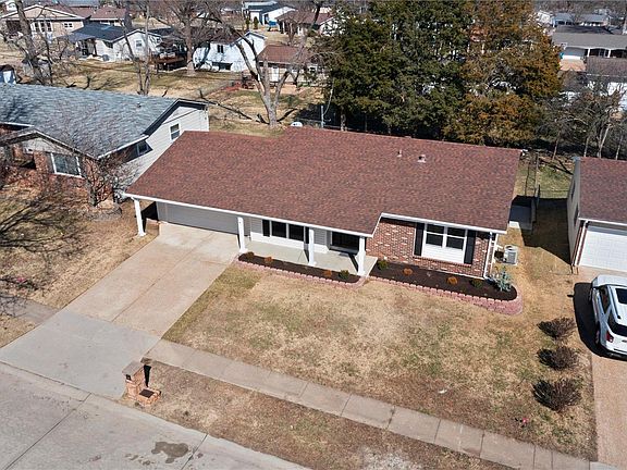 5th image of 2550 Wesglen Estates Dr