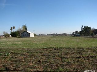 8210 Palladay Rd, Elverta, CA 95626