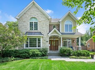 113 Mohawk Dr, Clarendon Hills, IL