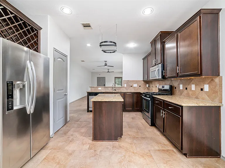 5115 Whitebridge Ln — Photo 10