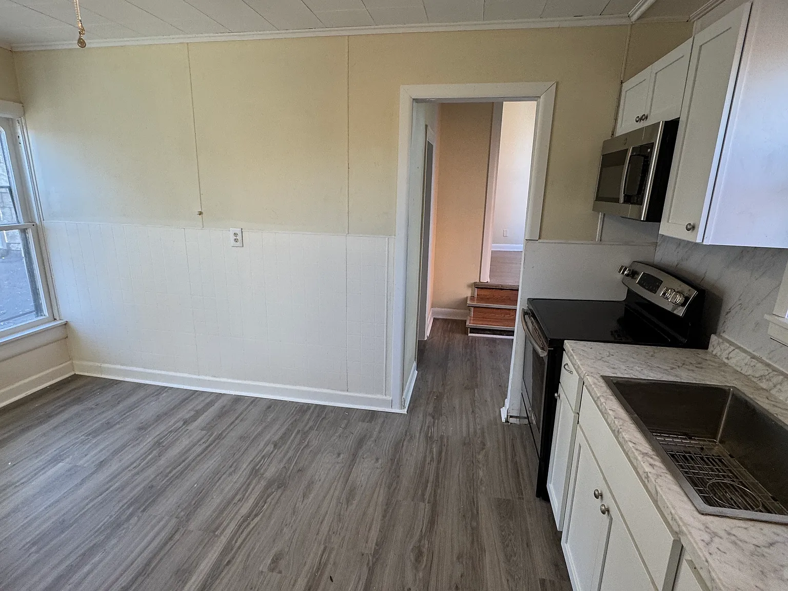 1374 Main Street — Photo 4