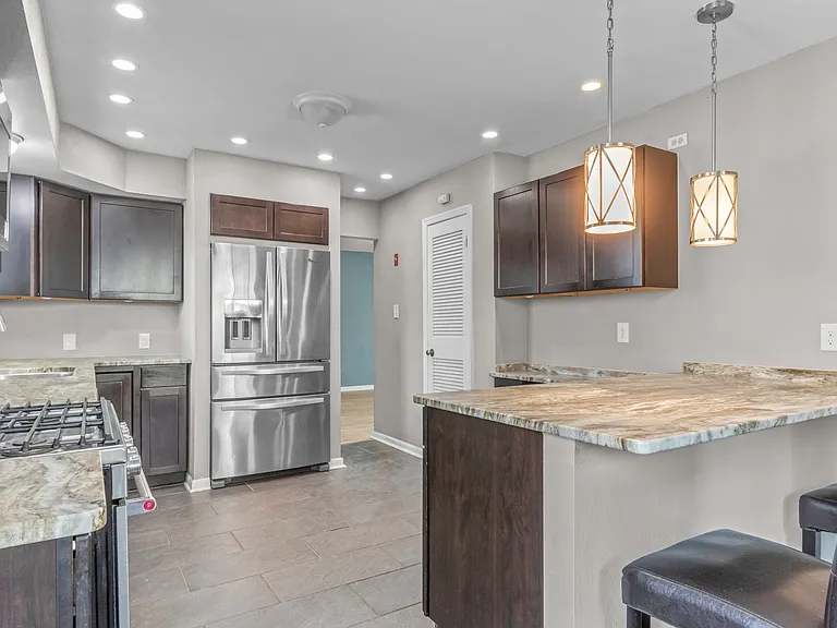 3220 Deer Park Dr — Photo 1