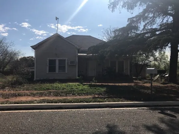 816 S Ash St, Pearsall, TX 78061