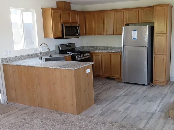 3rd image of 661 Bonita Ave #14