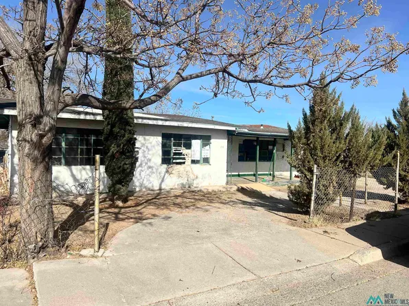 306 W Gage Ave, Artesia, NM 88210