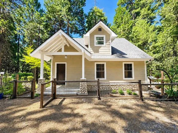 2220 Forebay Rd, Pollock Pines, CA 95726