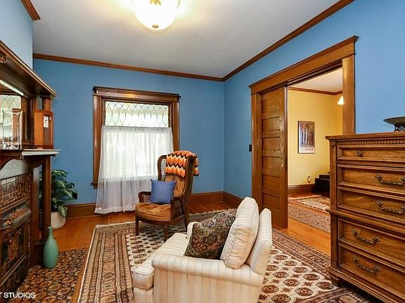 4th image of 3611 Wyandotte St