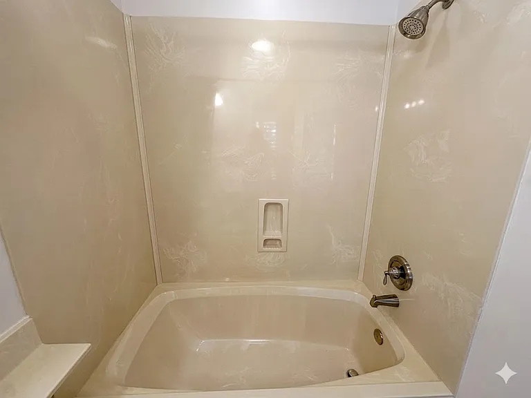 1305 Rowland Dr — Photo 33