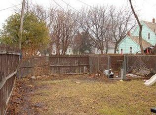 235 S West St, Waukegan, IL 60085
