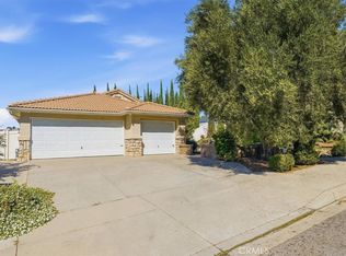 7430 Smokewood Rd, Highland, CA 92346