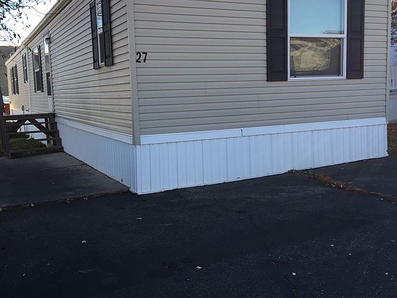 3rd image of 1300 New Hampshire St Lot 27