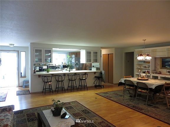 5th image of 2221 E St. Andrews Drive